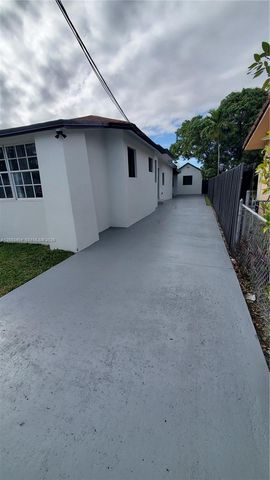 40 SW 34th Ave C, Miami, FL 33135