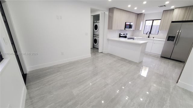 40 SW 34th Ave C, Miami, FL 33135