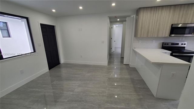 40 SW 34th Ave C, Miami, FL 33135