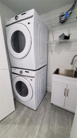 40 SW 34th Ave C, Miami, FL 33135