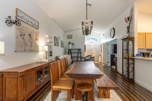 316 Hammocks Trail, Greenacres, FL 33413