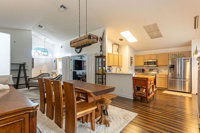 316 Hammocks Trail, Greenacres, FL 33413