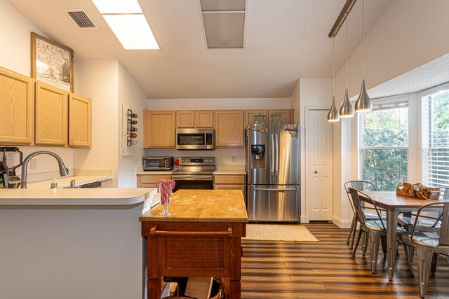 316 Hammocks Trail, Greenacres, FL 33413