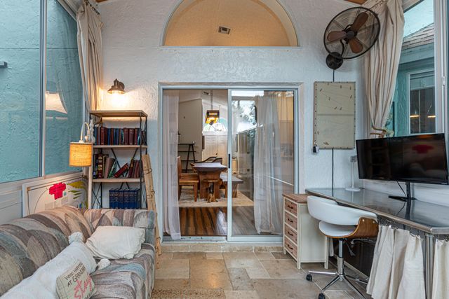 316 Hammocks Trail, Greenacres, FL 33413