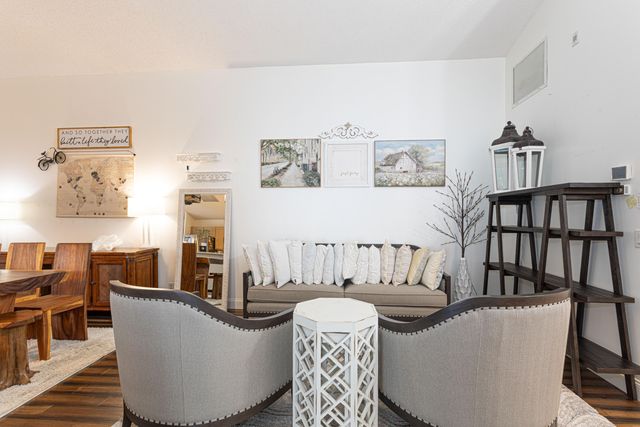 316 Hammocks Trail, Greenacres, FL 33413