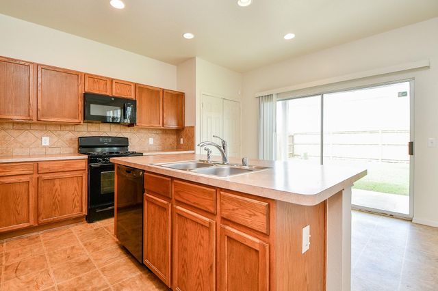 3002 Edgewick Elm Street, Fresno, TX 77545