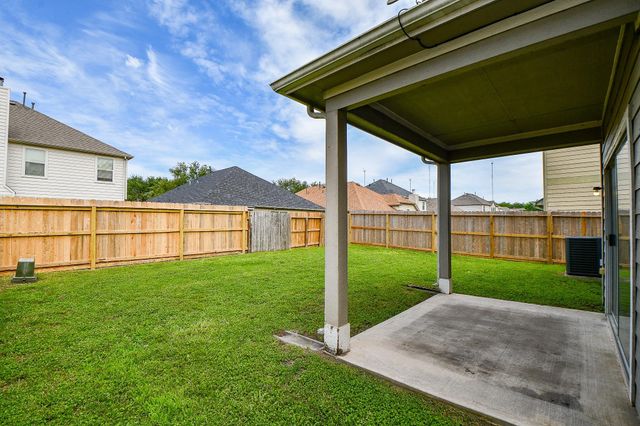 3002 Edgewick Elm Street, Fresno, TX 77545