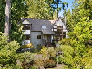 3840 NE Ambleside Lane, Bremerton, WA 98311