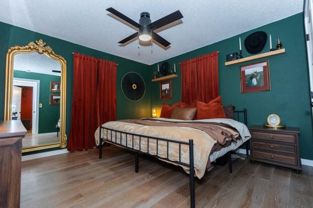 1249 S Belcrest Avenue, Springfield, MO 65804