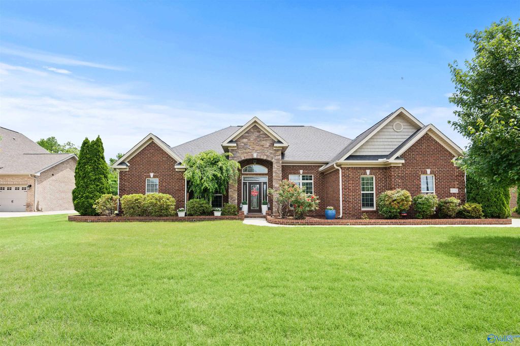 16132 Chowning Drive, Harvest, AL 35749