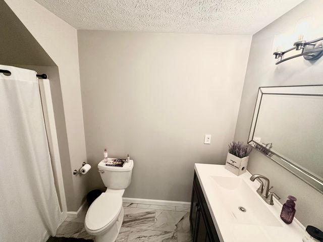 120 Cole Lane, Jamestown, KY 42629