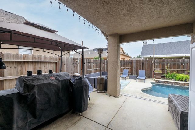 6529 Tassle Cir, Hughson, CA 95326