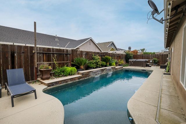 6529 Tassle Cir, Hughson, CA 95326