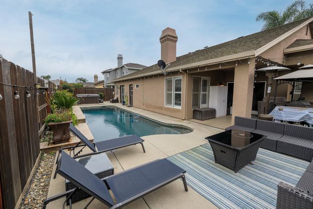 6529 Tassle Cir, Hughson, CA 95326