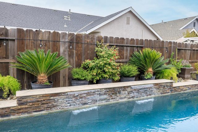 6529 Tassle Cir, Hughson, CA 95326