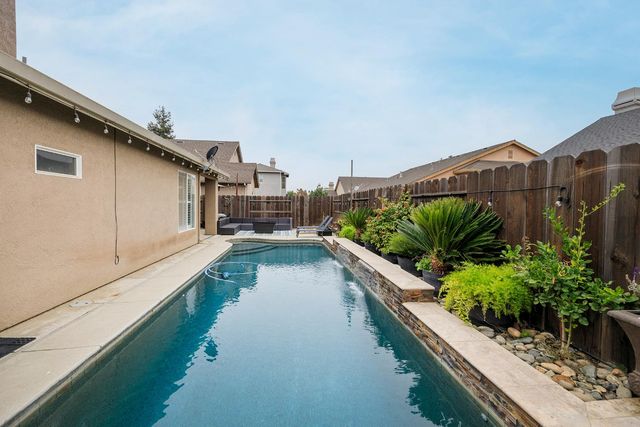 6529 Tassle Cir, Hughson, CA 95326