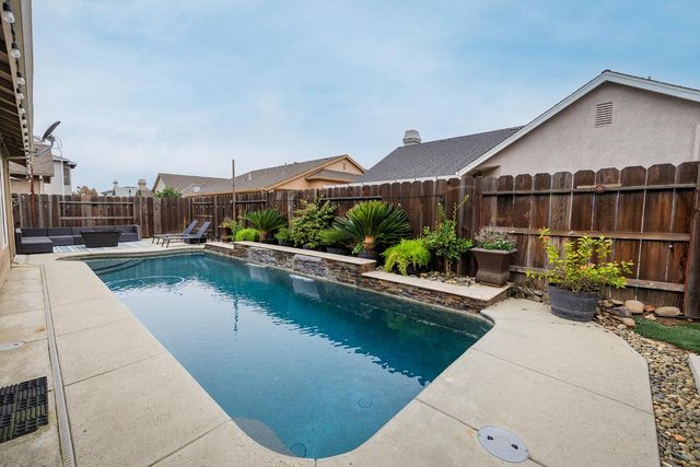 6529 Tassle Cir, Hughson, CA 95326