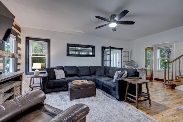 727 N BENNETT STREET, Appleton, WI 54914