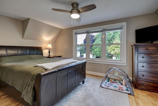727 N BENNETT STREET, Appleton, WI 54914