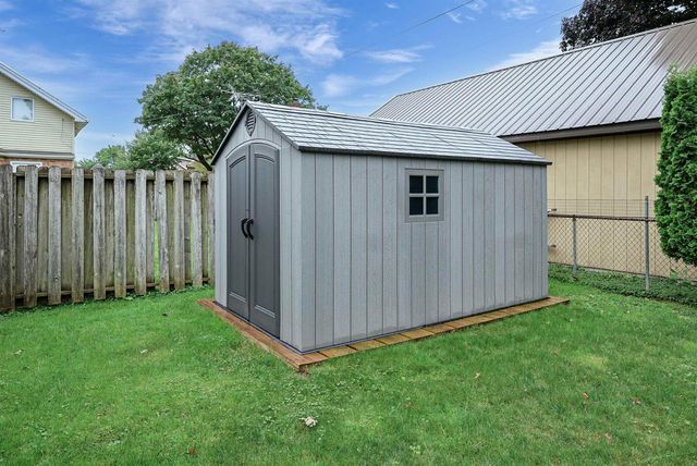 727 N BENNETT STREET, Appleton, WI 54914