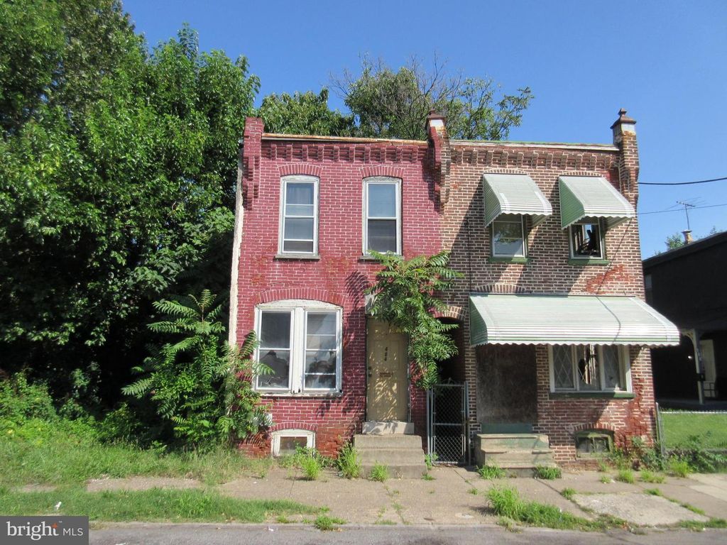 404 W 5TH ST, Chester, PA 19013