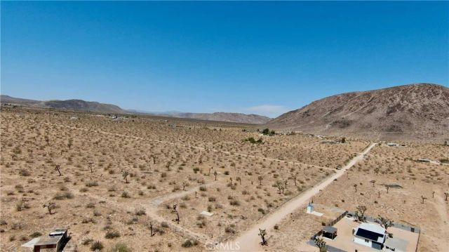 1903 Osgood, Landers, CA 92285