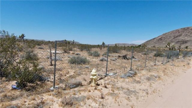 1903 Osgood, Landers, CA 92285