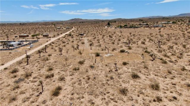 1903 Osgood, Landers, CA 92285