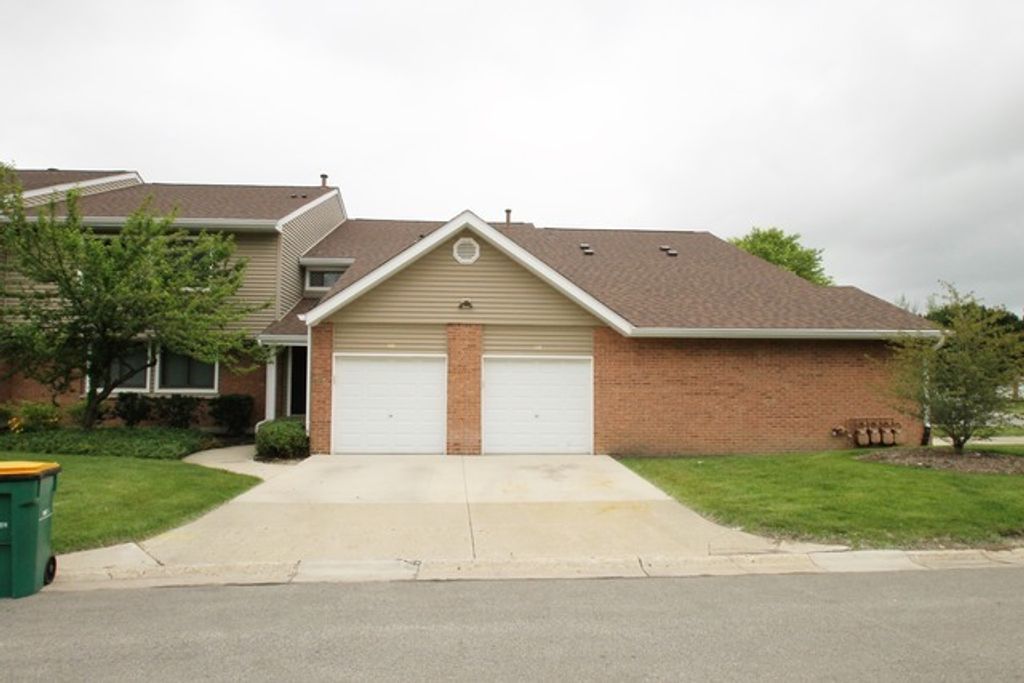 118 Morningside Lane W 118, Buffalo Grove, IL 60089