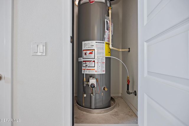 916 Saint Vrain Street B, El Paso, TX 79901