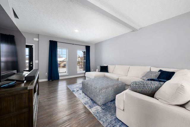 1285 Bluejack Lane, Heath, OH 43056