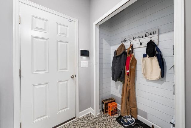 1285 Bluejack Lane, Heath, OH 43056