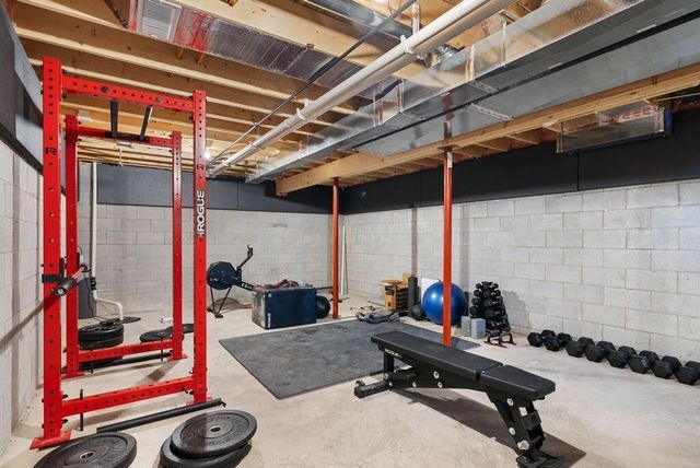 1285 Bluejack Lane, Heath, OH 43056