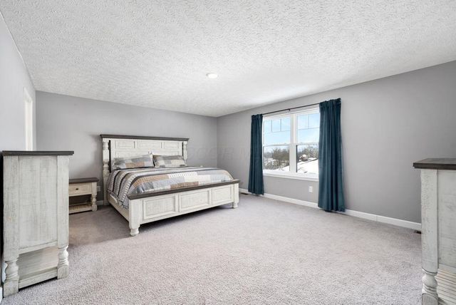 1285 Bluejack Lane, Heath, OH 43056