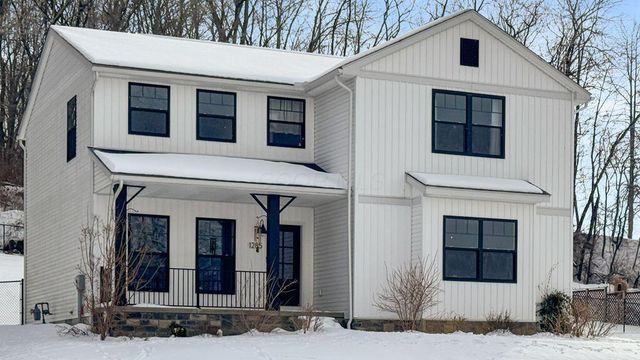 1285 Bluejack Lane, Heath, OH 43056
