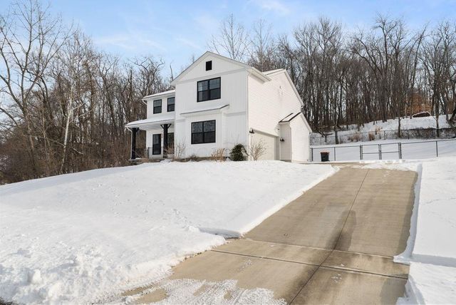 1285 Bluejack Lane, Heath, OH 43056