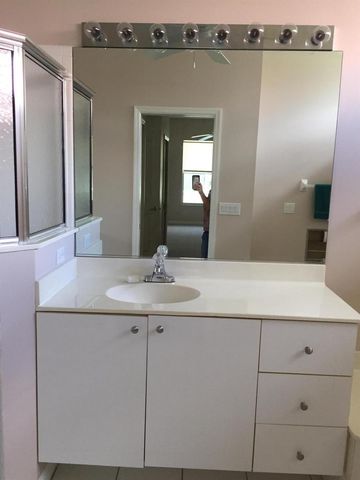 557 SW New Castle Cove, Port St. Lucie, FL 34986