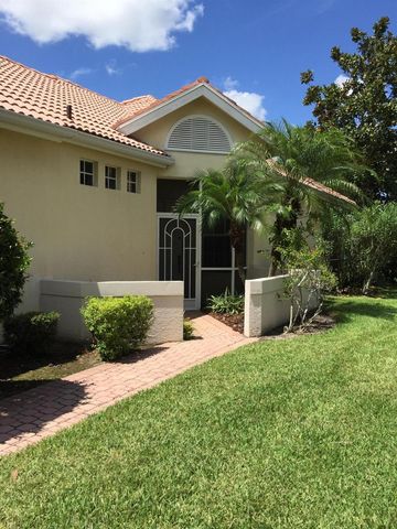 557 SW New Castle Cove, Port St. Lucie, FL 34986