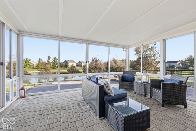 5868 W Deerview Bend, Mccordsville, IN 46055