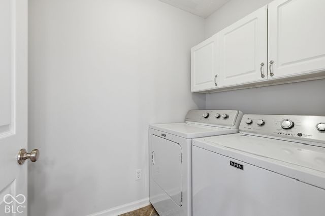 5868 W Deerview Bend, Mccordsville, IN 46055