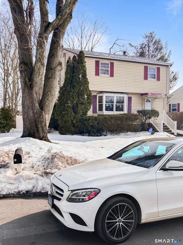 364 Griffin Avenue, Bridgeport, CT 06606