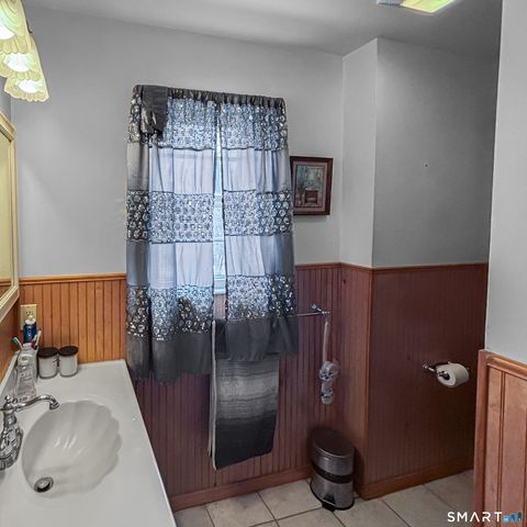 364 Griffin Avenue, Bridgeport, CT 06606