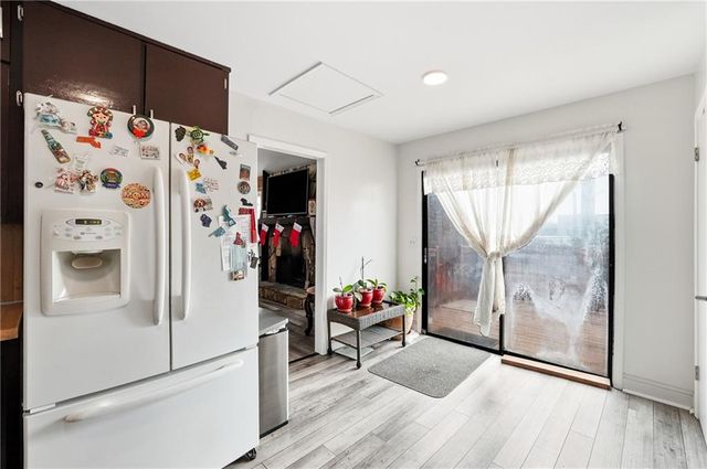 599 Springwood NW Drive, Lilburn, GA 30047