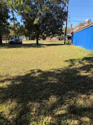 2408 Pine Street, Dallas, TX 75215