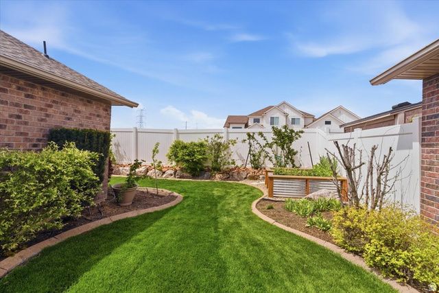 2184 W ASHWOOD RD, Kaysville, UT 84037