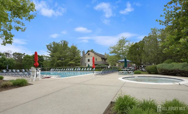 34 Hampshire Drive, Plainsboro, NJ 08536