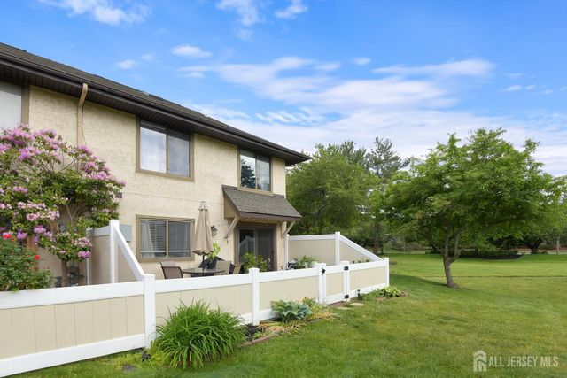 34 Hampshire Drive, Plainsboro, NJ 08536