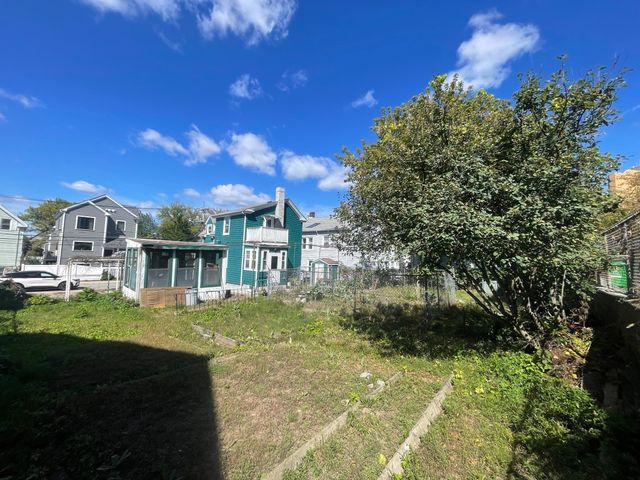 12 Shepard St, Boston, MA 02135