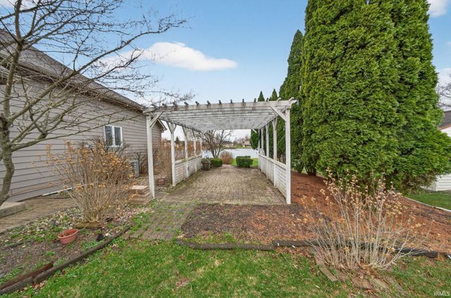 11356 Anderson Lake Drive, Granger, IN 46530