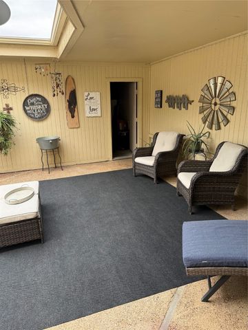 2923 Shady Knoll Lane, Bedford, TX 76021